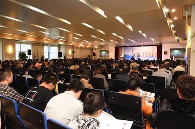 滬語新聲，情系浦江——《鳳凰老江連線》“上海話 上海情”文化藝術(shù)交流活動(dòng)策劃